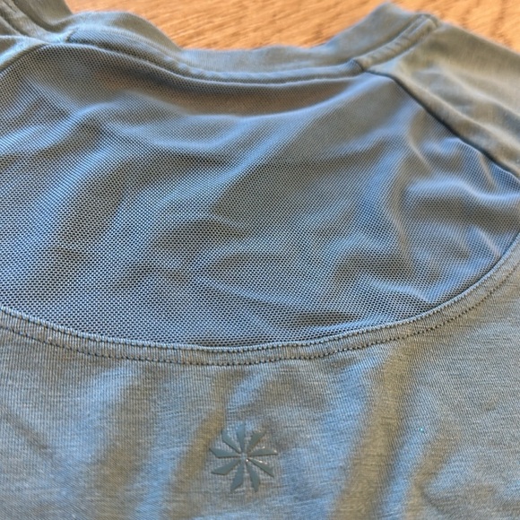 Athleta Girl tee in aqua/teal, size S/7 - Picture 6 of 6